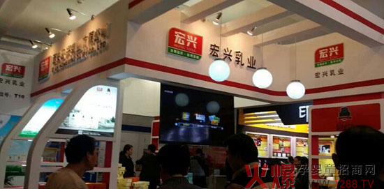 宏興奶粉引爆會銷節(jié) 成人羊奶粉市場前景堪好