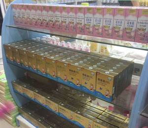  聰俐寶輔食營養(yǎng)品門店陳列圖7